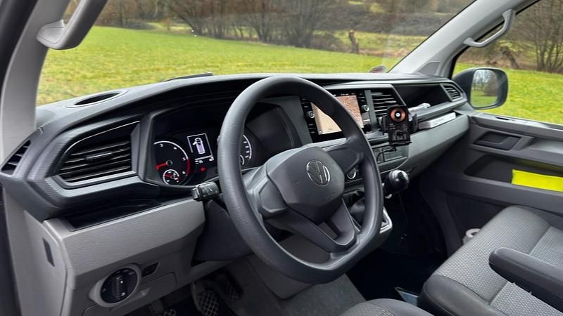 Second-hand VW Golf 110 CP (80 kW) 2021 Alb Monovolum