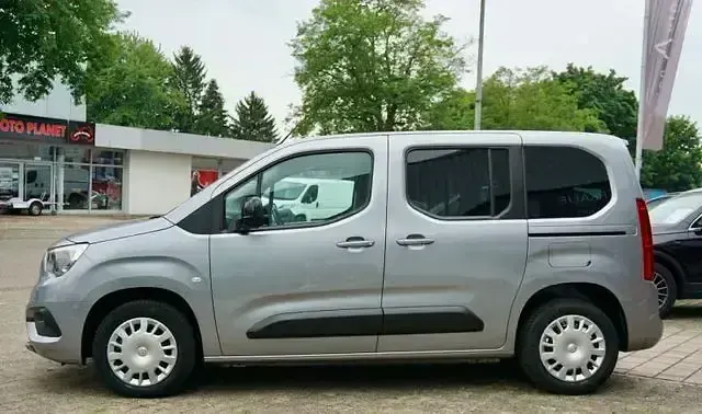 Gebraucht Opel Combo Life Elegance 131 PS (96 kW) 2022 Andere Limousine