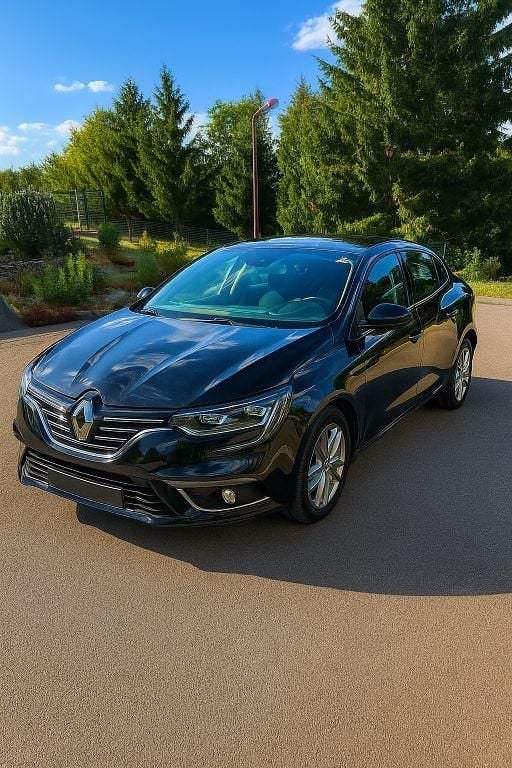 Schwarz Gebraucht 2018 Renault Mégane IV Limousine | 9.490 € (Guter Preis) - Bild 1/4