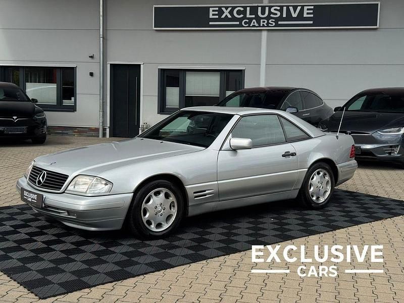 Silber Gebraucht 1996 Mercedes SL320 Cabrio | 21.750 € (Teuer) - Bild 1/4