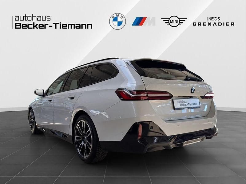 Gebraucht BMW 520 Comfort Edition 197 PS (144 kW) 2025 Weiß Kombi