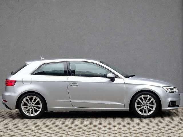 Gebraucht Audi A3 Design 116 PS (85 kW) 2017 Silber Limousine