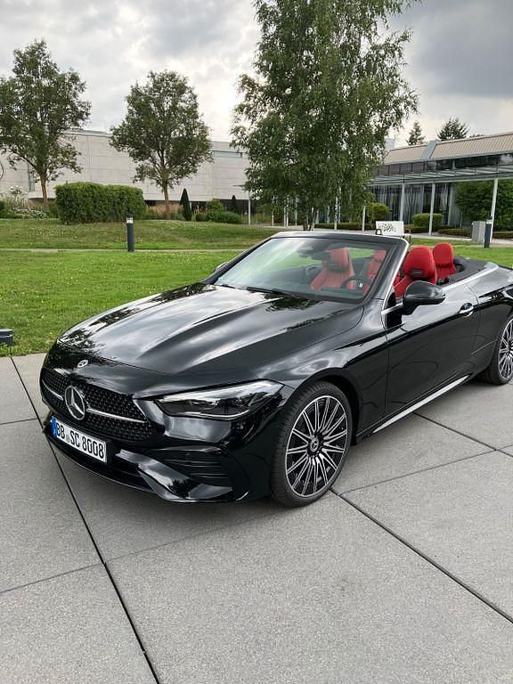 Gebraucht Mercedes CLE200 Advanced 204 PS (150 kW) 2025 Schwarz Cabrio