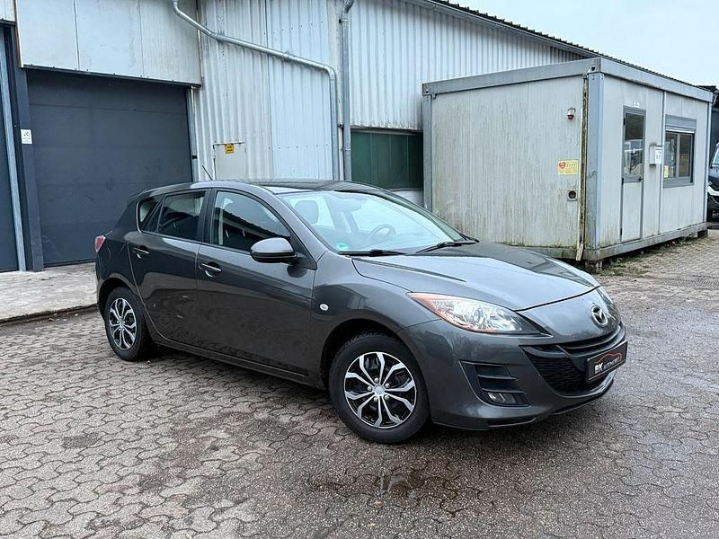 Grau Gebraucht 2011 Mazda 3 Active Plus Limousine | 3.499 € (Guter Preis) - Bild 1/4
