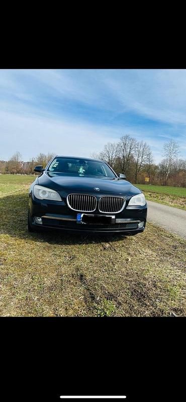 Schwarz Gebraucht 2012 BMW 730 Limousine | 13.500 € (Teuer) - Bild 1/4