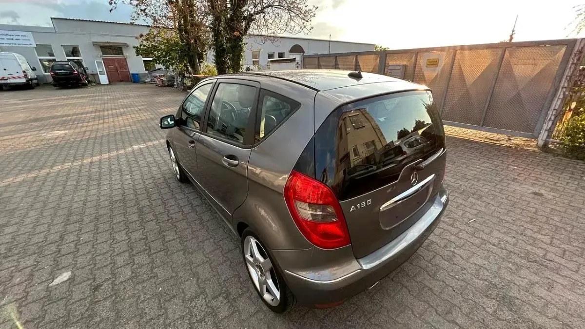 Gebraucht Mercedes A150 95 PS (69 kW) 2008 Grau Kleinwagen