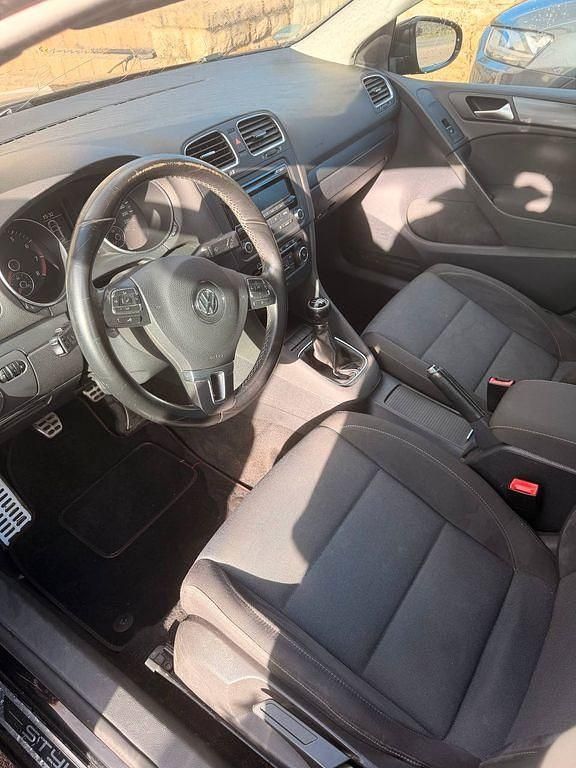 Gebraucht VW Golf VII Trendline 105 PS (77 kW) 2012 Schwarz Limousine