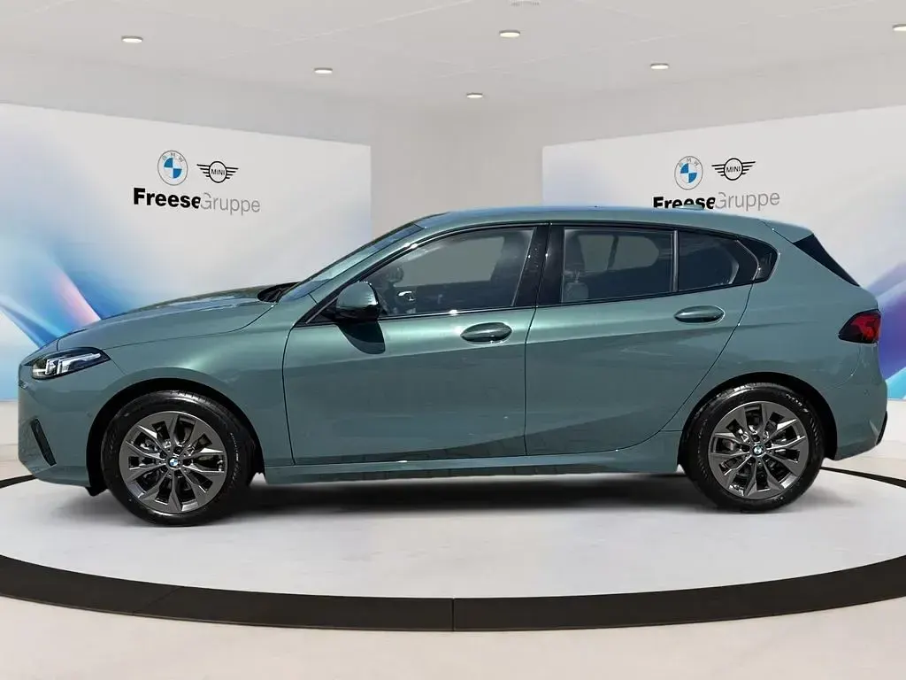 Gebraucht BMW 120 Performance 163 PS (119 kW) 2025 Grün Kleinwagen