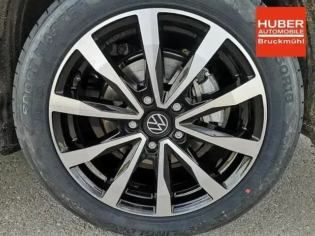 Nowe VW Multivan Edition 150 KM (110 kW) 2025 Andere Minivan