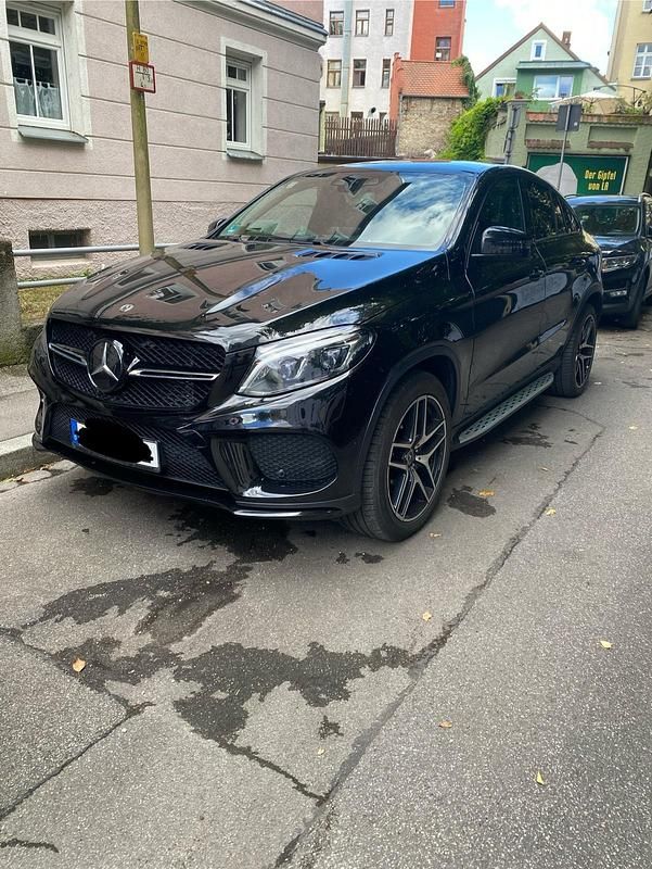 Gebraucht Mercedes GLE350 258 PS (189 kW) 2018 Schwarz Coupé