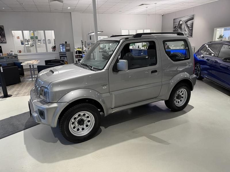 Gebraucht Suzuki Jimny 84 PS (61 kW) 2016 Silber metallic SUV