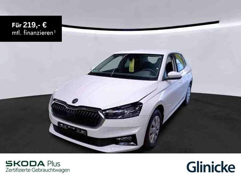 Weiß Gebraucht 2024 Skoda Fabia Essence Kleinwagen | 15.833 € (Guter Preis) - Bild 1/3