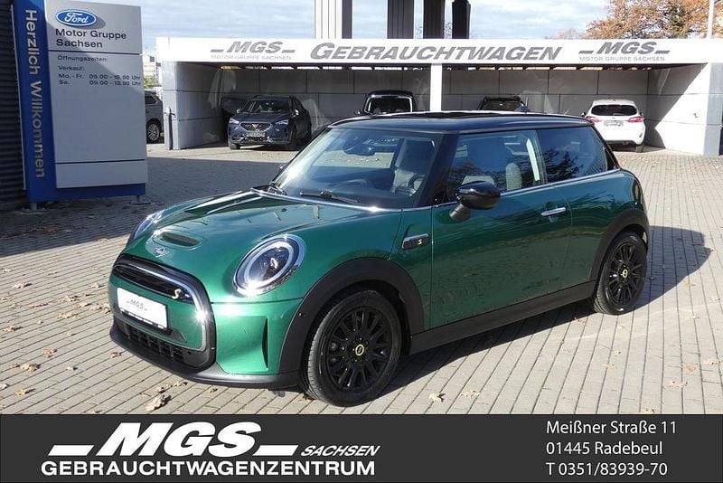 Grün Gebraucht 2021 Mini Cooper Classic Kleinwagen | 17.950 € (Fairer Preis) - Bild 1/4