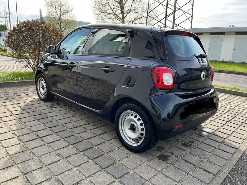 Gebraucht Smart ForFour Electric Drive 60 kW (82 PS) 2021 Schwarz Kleinwagen