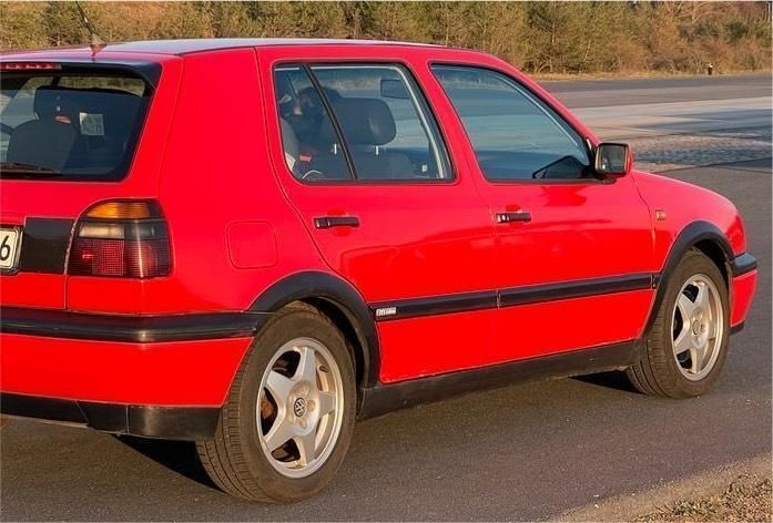 Rot Gebraucht 1996 VW Golf III Edition Limousine | 3.999 € (Fairer Preis) - Bild 1/4
