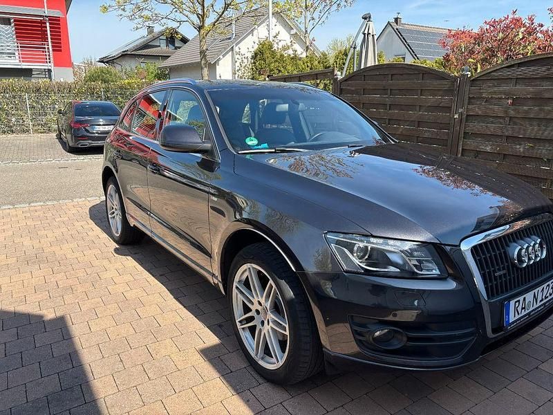 Second-hand Audi Q5 S-line plus 211 CP (155 kW) 2011 Gri SUV