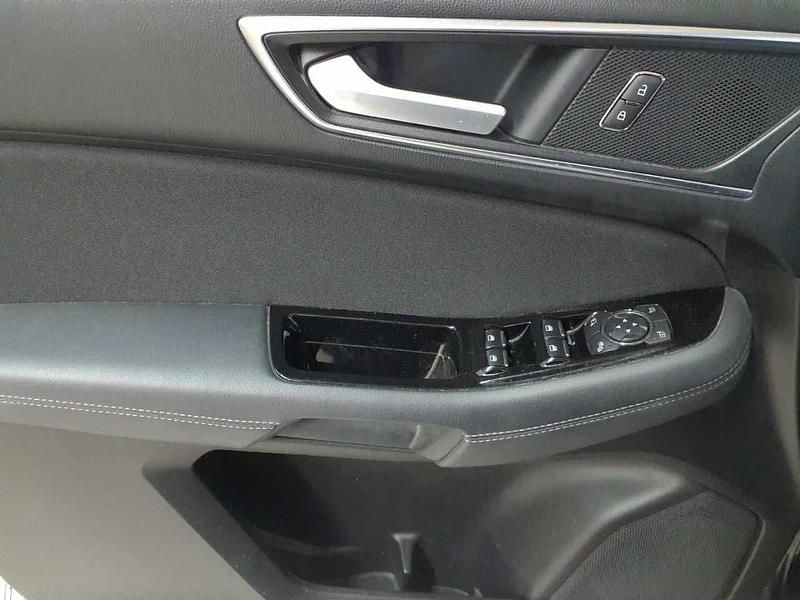 Używany Ford S-MAX Titanium 190 KM (139 kW) 2019 Niebieski Minivan