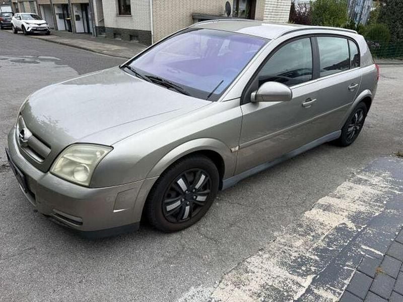 Grau Gebraucht 2003 Opel Signum Basis Kombi | 1.599 € (Guter Preis) - Bild 1/4