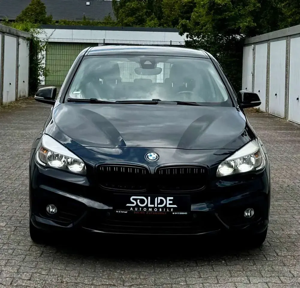 Gebraucht BMW 218 Active Tourer 150 PS (110 kW) 2015 Black sapphire metallic Van / Kleinbus