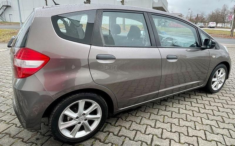 Gebraucht Honda Jazz S Cool 90 PS (66 kW) 2014 Braun Kleinwagen
