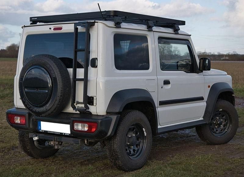 Gebraucht Suzuki Jimny 102 PS (75 kW) 2022 Weiß SUV