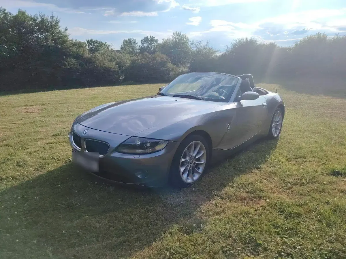 Gebraucht BMW Z4 Sport Line 170 PS (125 kW) 2005 Grau Cabrio