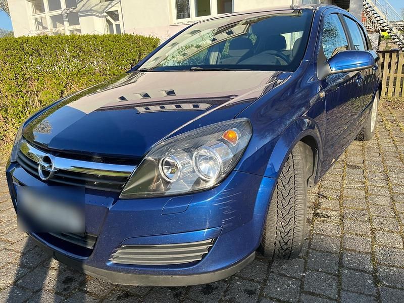 Gebraucht Opel Astra 101 PS (74 kW) 2004 Blau Limousine