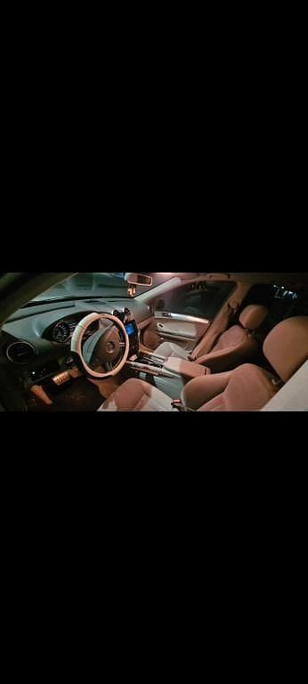 Gebraucht Mercedes ML320 224 PS (164 kW) 2009 Weiß SUV