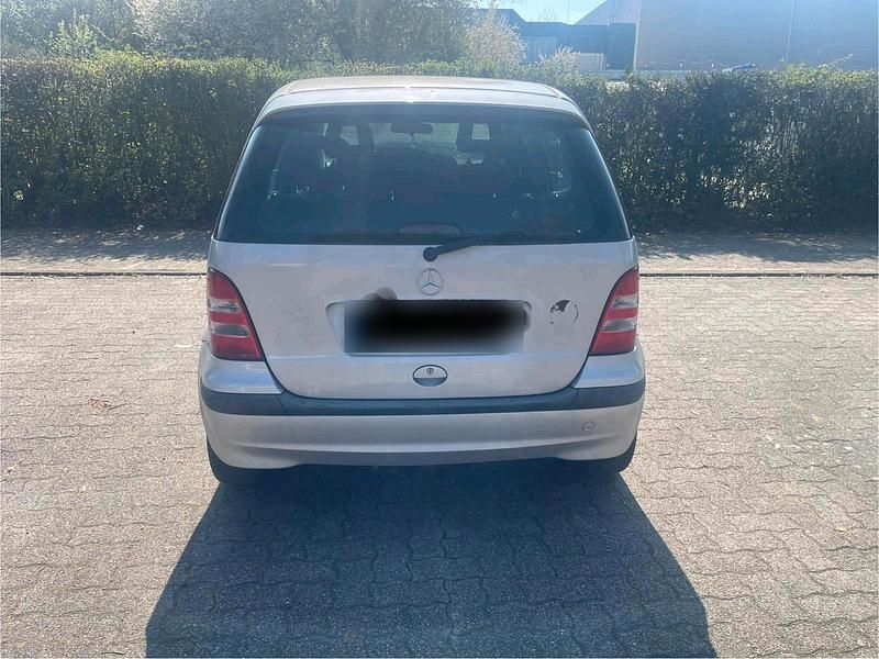 Gebraucht Mercedes A160 101 PS (74 kW) 2001 Silber Limousine
