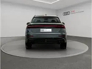 Neu Audi Q8 489 PS (359 kW) 2026 Grau (daytonagrau perleffekt) SUV