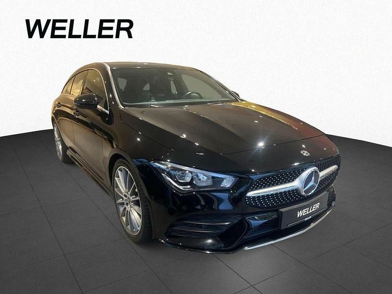 Gebraucht Mercedes CLA220 Shooting Brake AMG line 190 PS (139 kW) 2019 Schwarz Kombi