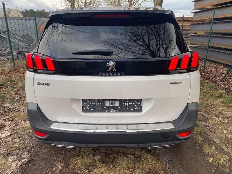 Gebraucht Peugeot 5008 GT-line 131 PS (96 kW) 2020 Weiß SUV