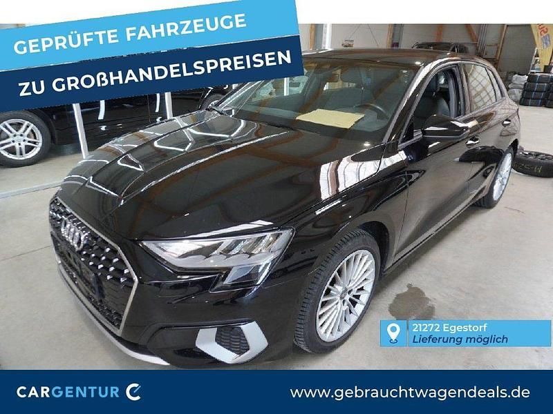Brillantschwarz Gebraucht 2020 Audi A3 Sportback Advanced Limousine | 18.490 € (Superpreis) - Bild 1/2
