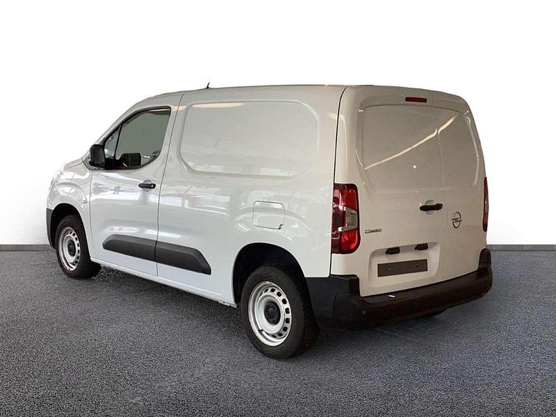 Gebraucht Opel Combo 102 PS (75 kW) 2023 Lackierung weiss icy/typ ausse Kombi