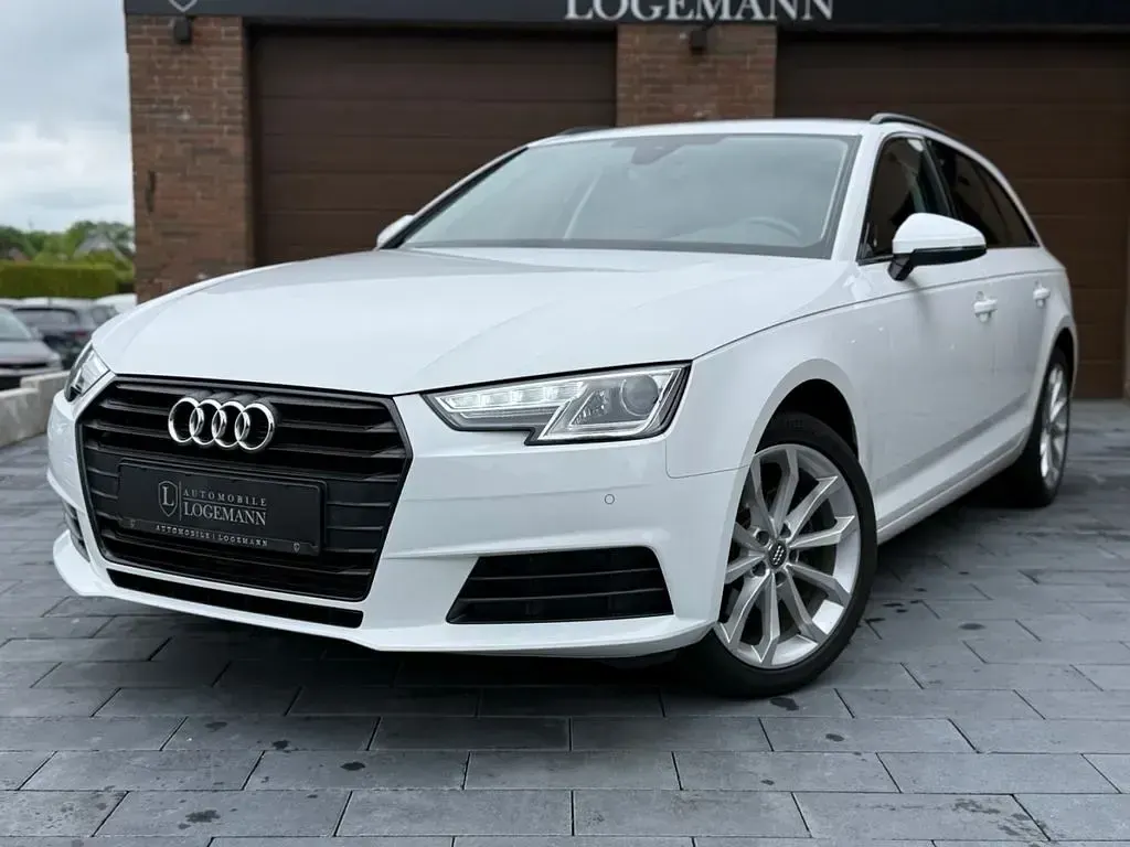 Używany Audi A4 Ambiente 190 KM (139 kW) 2016 Biały Kombi