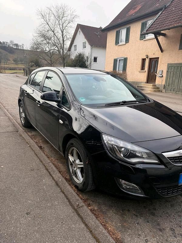 Gebraucht Opel Astra 180 PS (132 kW) 2010 Schwarz Coupé