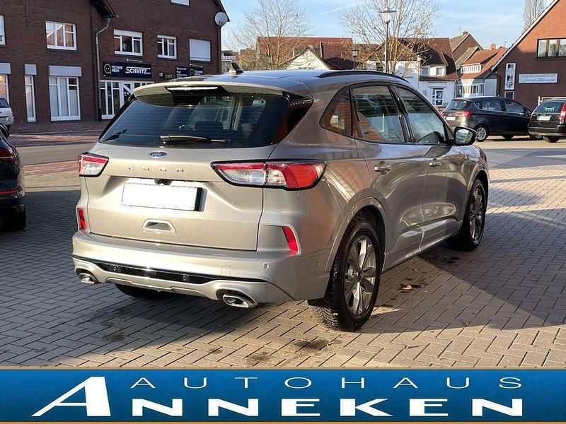Gebraucht Ford Kuga ST-Line 120 PS (88 kW) 2024 Silber SUV