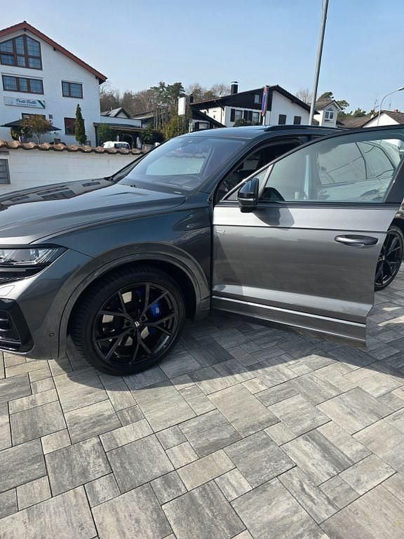 Gebraucht VW Touareg Edition 462 PS (339 kW) 2025 Grau SUV
