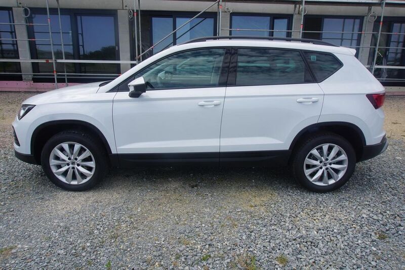 Neu Seat Ateca Style 150 PS (110 kW) 2025 "nevada" weiss SUV