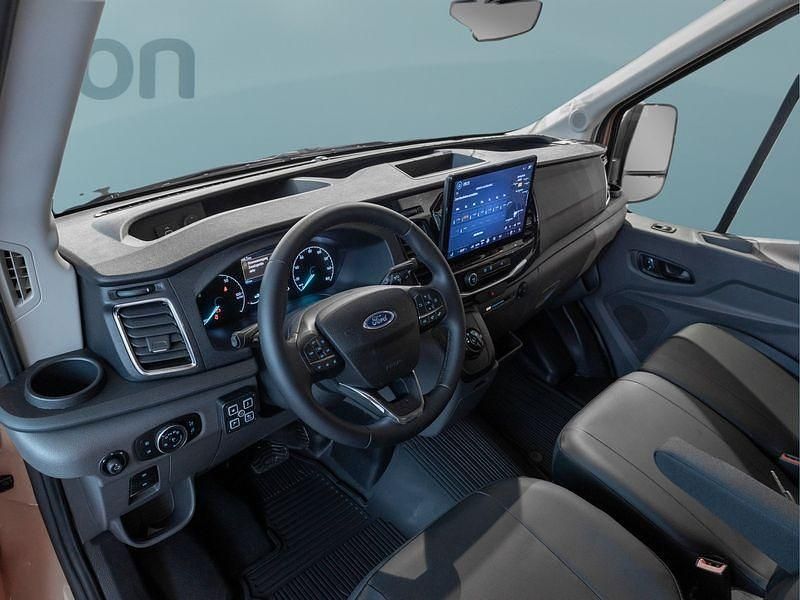 Neu Ford E-Transit 135 kW (184 PS) 2025 Orange Van