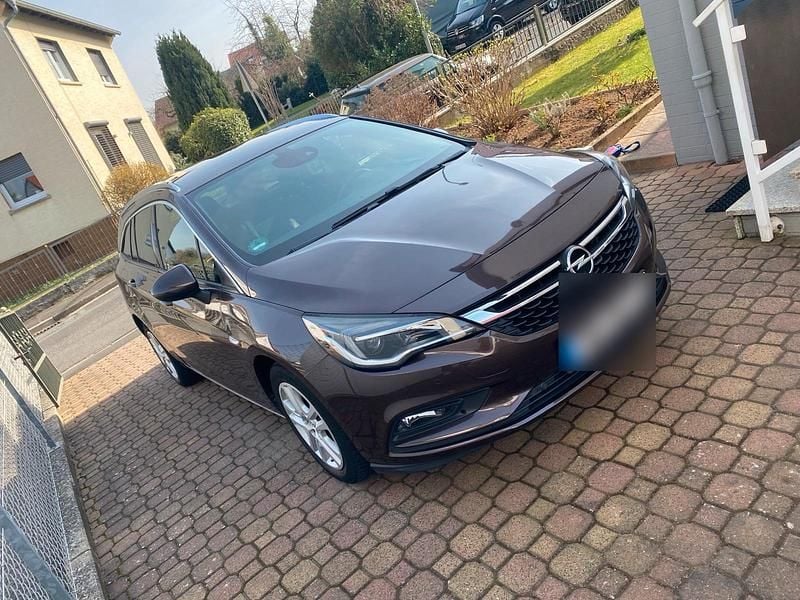 Gebraucht Opel Astra Dynamic 150 PS (110 kW) 2016 Braun Kombi