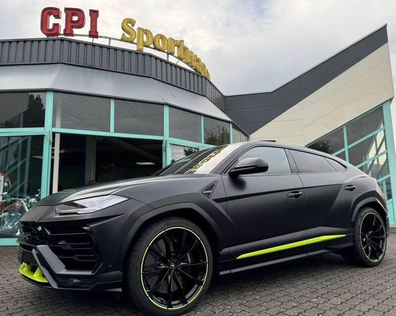 Nero noctis matt Gebraucht 2023 Lamborghini Urus SUV | 305.000 € - Bild 1/4