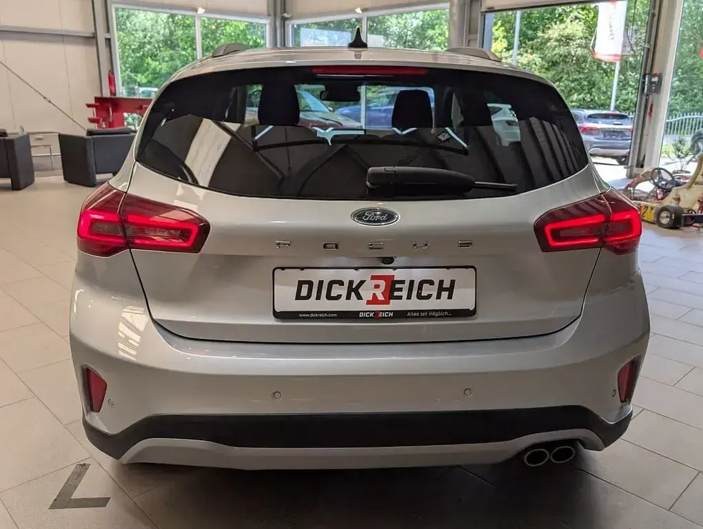 Gebraucht Ford Focus Active 155 PS (114 kW) 2024 Silber Limousine