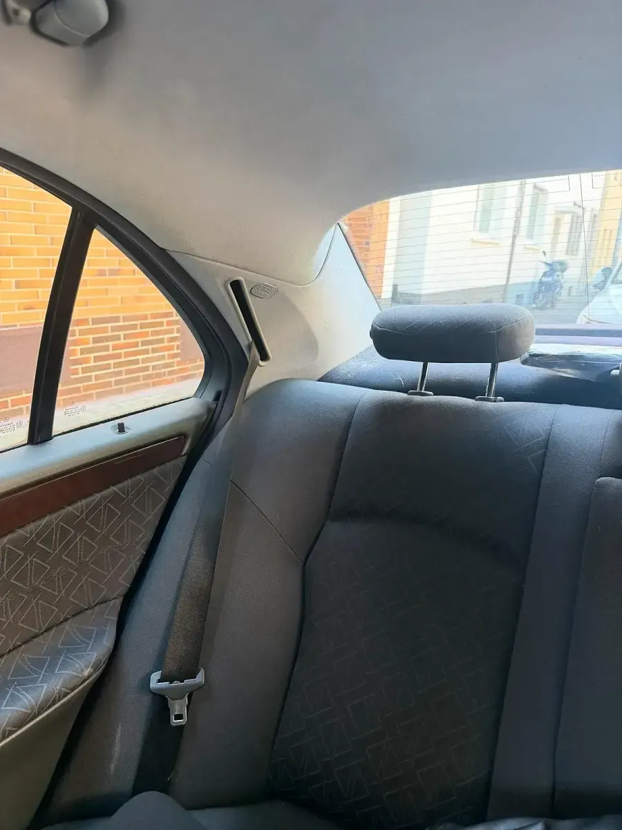 Gebraucht Mercedes C180 163 PS (119 kW) 2003 Grau Limousine