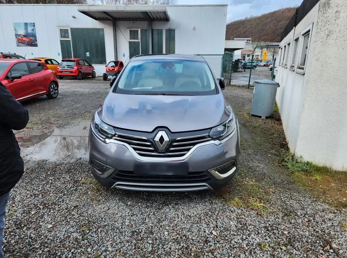 Gebraucht Renault Espace LIMITED 224 PS (164 kW) 2017 Silber Van / Kleinbus