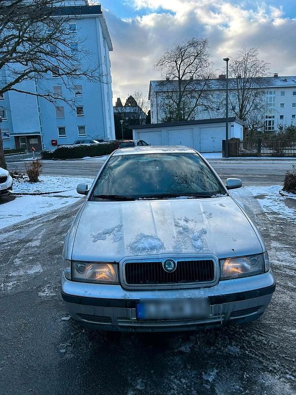 Gebraucht Skoda Octavia 110 PS (80 kW) 2000 Silber Limousine