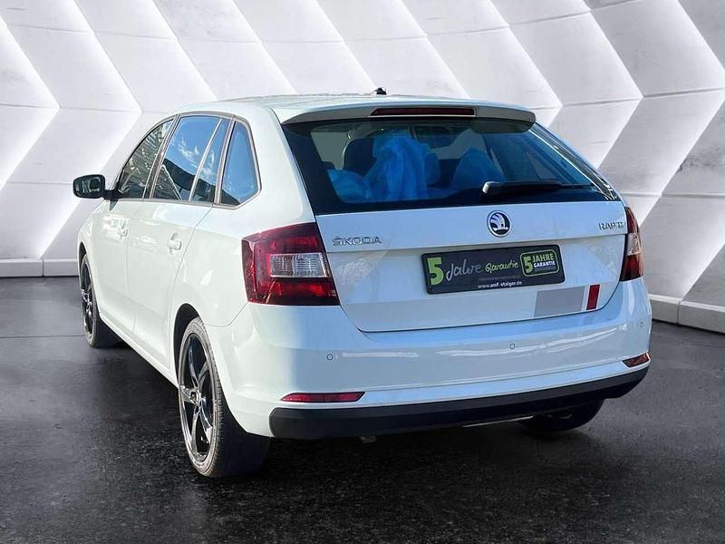 Gebraucht Skoda Rapid Active 90 PS (66 kW) 2017 Laserweiss Limousine
