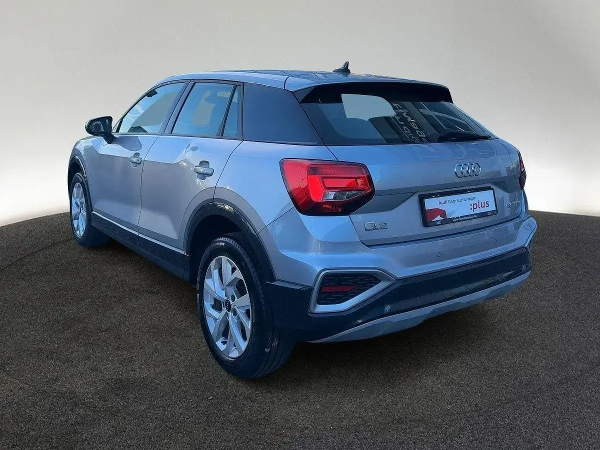 Używany Audi Q2 Advanced 150 KM (110 kW) 2021 Srebrny SUV