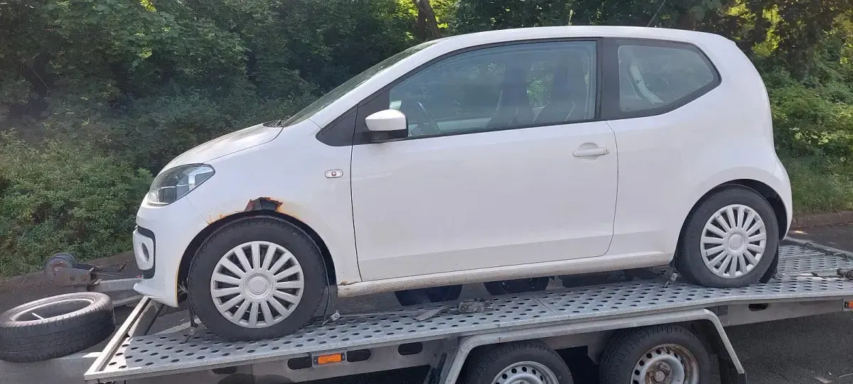 Używany VW up! 75 KM (55 kW) 2012 Biały Hatchback