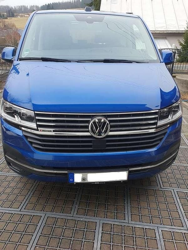 Gebraucht VW Multivan 150 PS (110 kW) 2021 Blau Van / Kleinbus